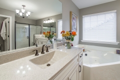 apartment-architecture-bathroom-1504020